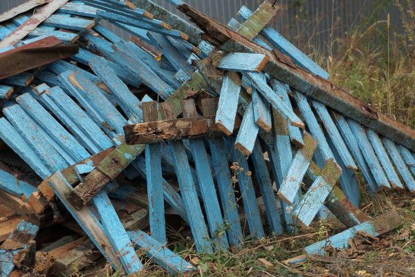 Fence Demolition in Wenatchee