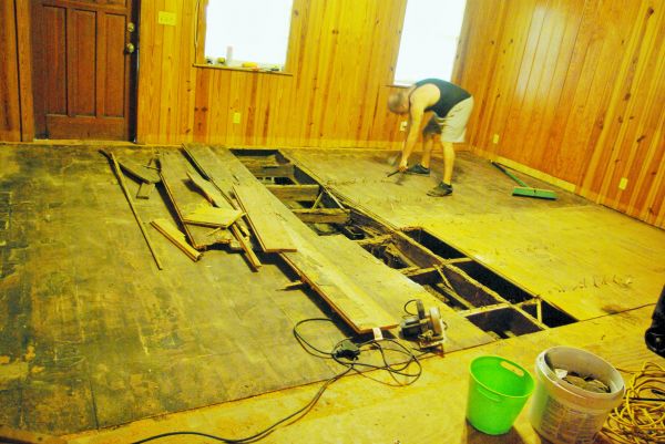 Subfloor Demolition in Wenatchee